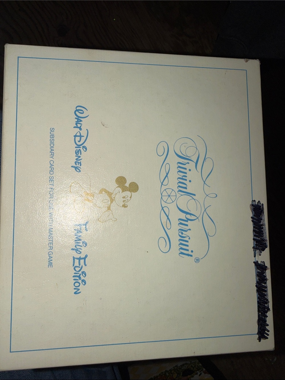 Trivial Pursuit Walt Disney Family Edition Board Game - White & Blue Box